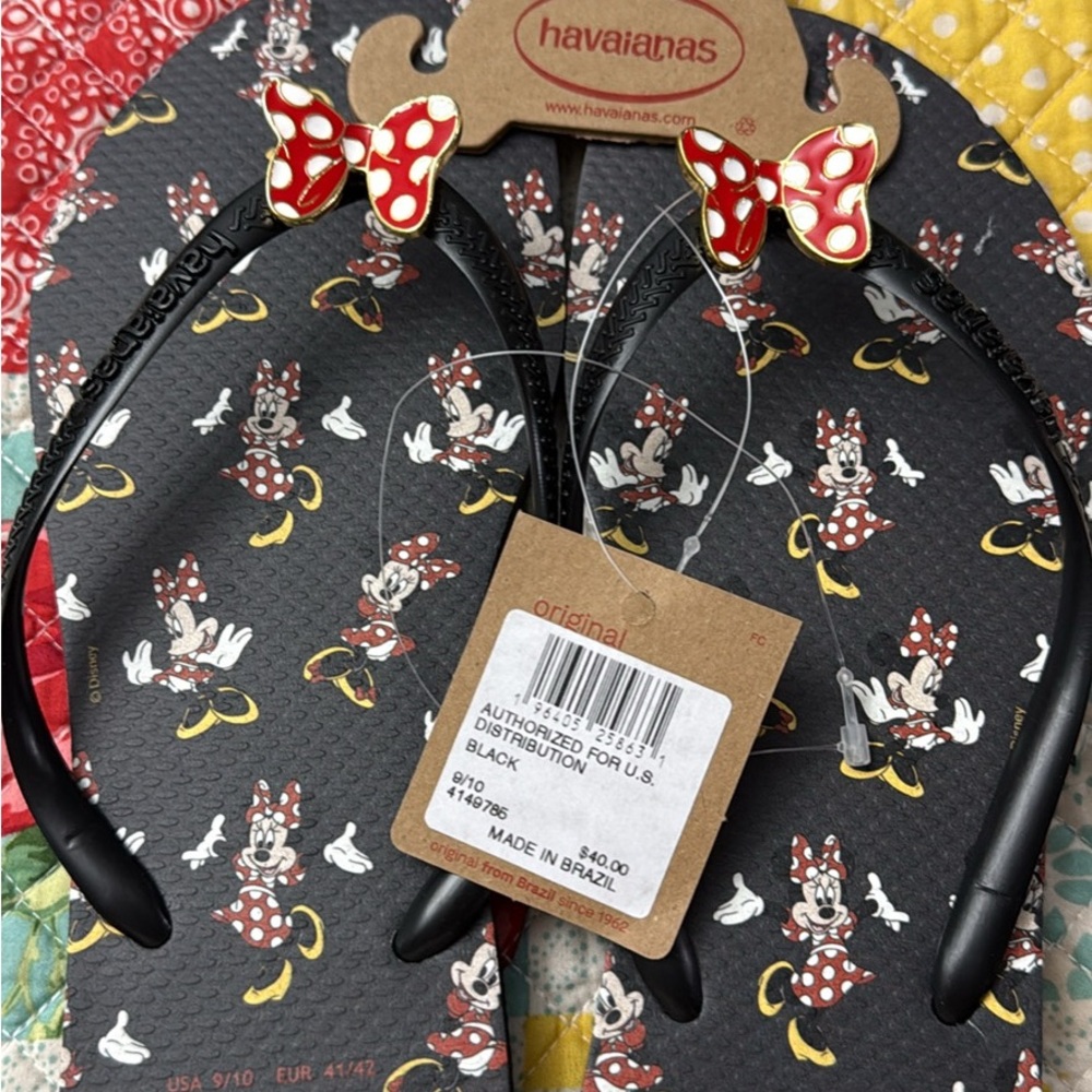 Havaianas Black Flip Flops with Minnie Mouse Design